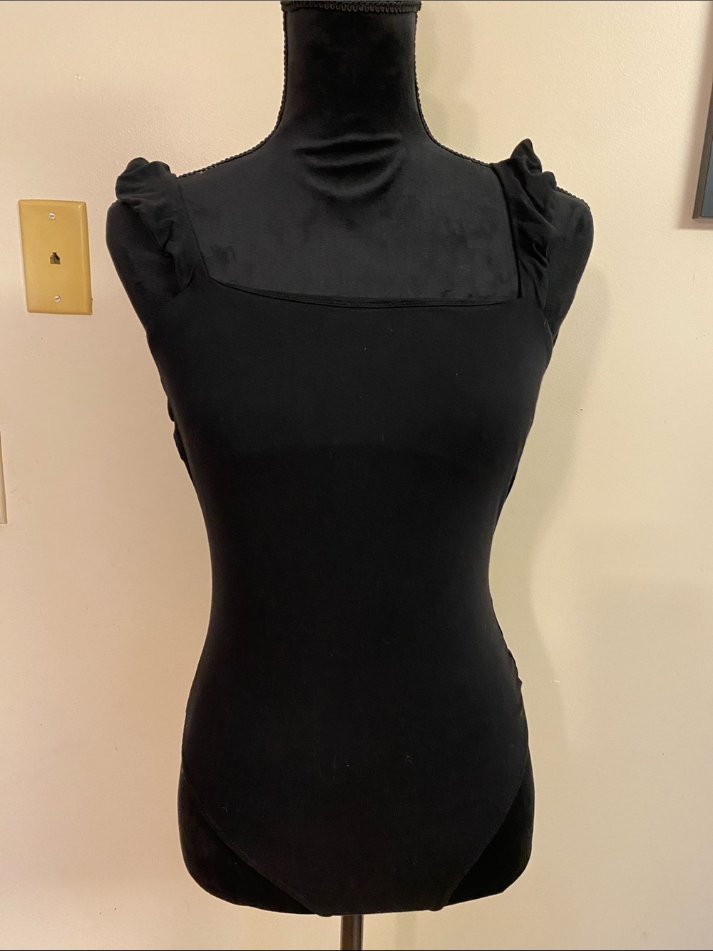 Black Square Neck Ruffle Strap Thong Bodysuit Sz Small